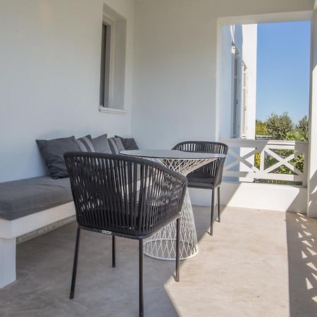 Edem Suites Andros Town Room photo