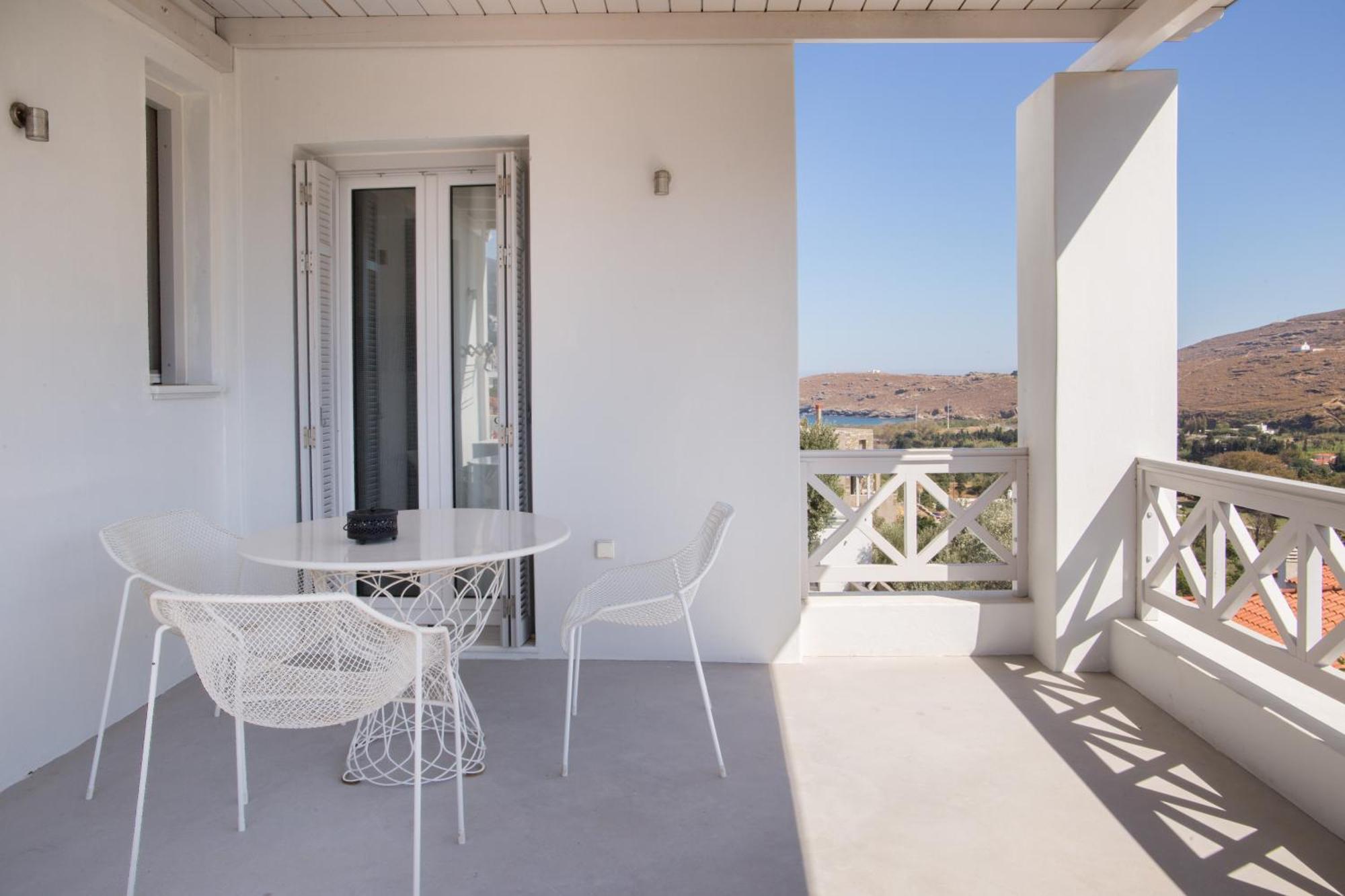 Edem Suites Andros Town Room photo