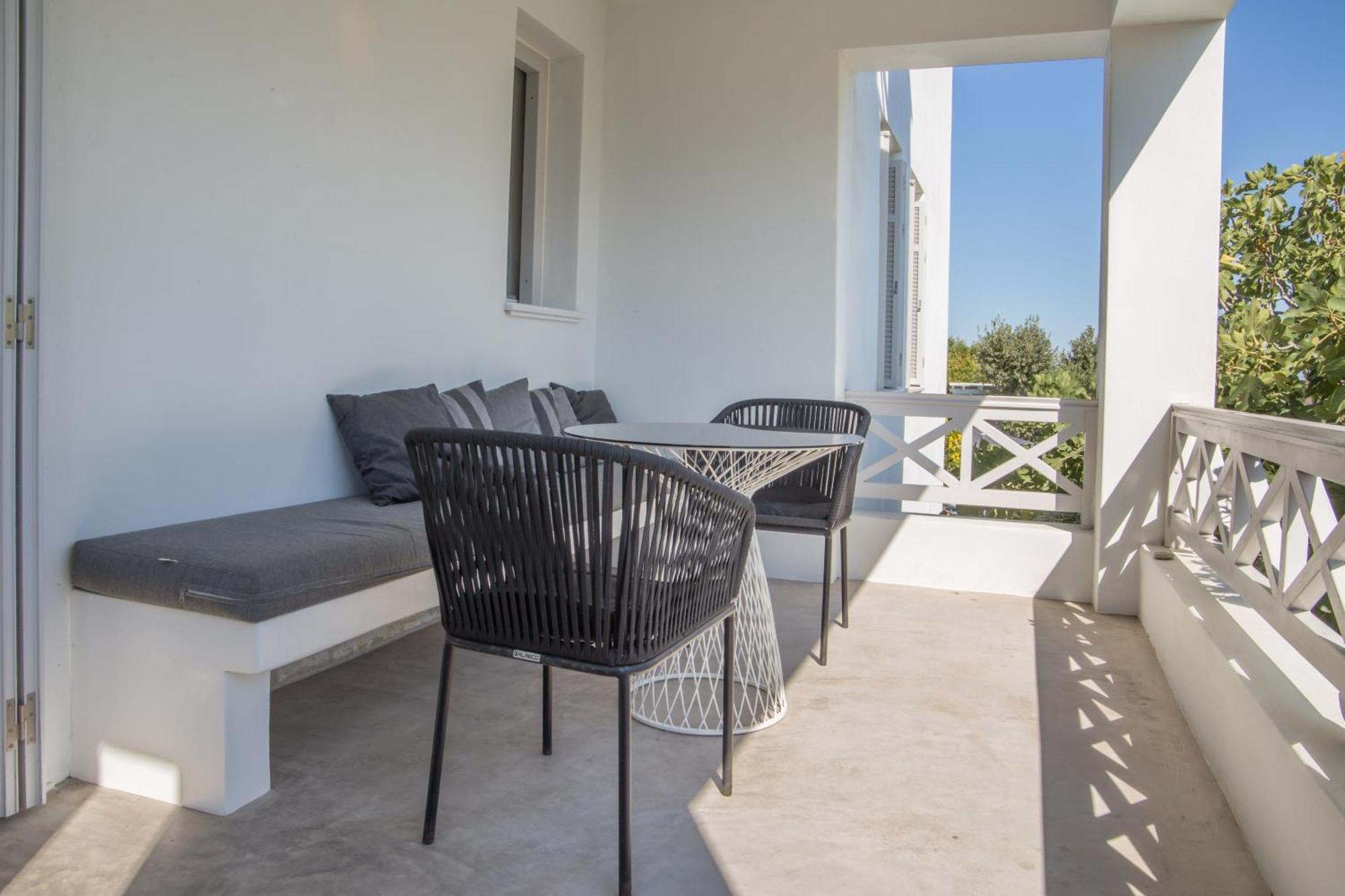 Edem Suites Andros Town Room photo