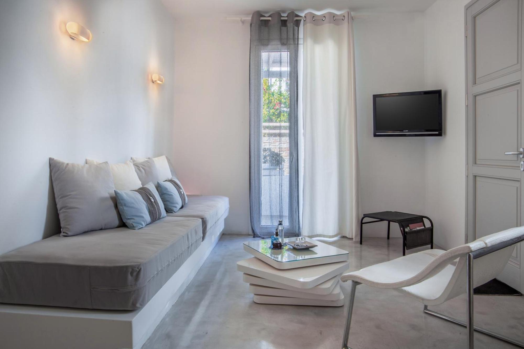 Edem Suites Andros Town Room photo
